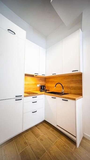 Stylish Apartment In Warsaw Exterior photo